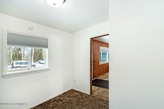 6630 W Beverly Lake Road, Wasilla, AK 99623