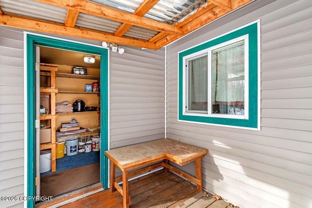 6630 W Beverly Lake Road, Wasilla, AK 99623