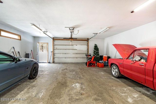 6630 W Beverly Lake Road, Wasilla, AK 99623