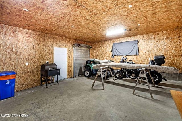 6630 W Beverly Lake Road, Wasilla, AK 99623