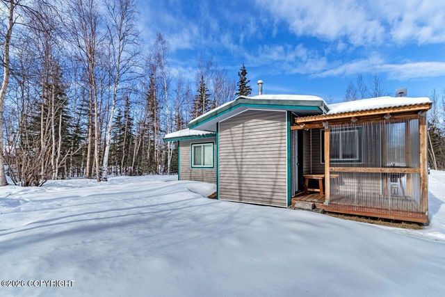 6630 W Beverly Lake Road, Wasilla, AK 99623