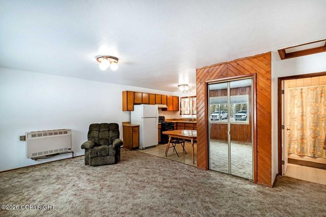 6630 W Beverly Lake Road, Wasilla, AK 99623