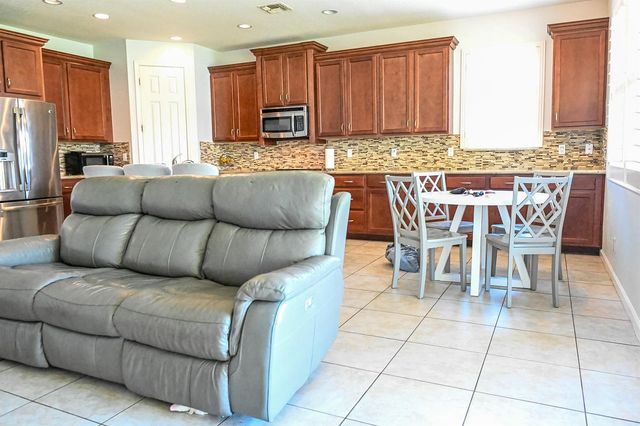 11770 SW Crestwood Circle, Port St. Lucie, FL 34987
