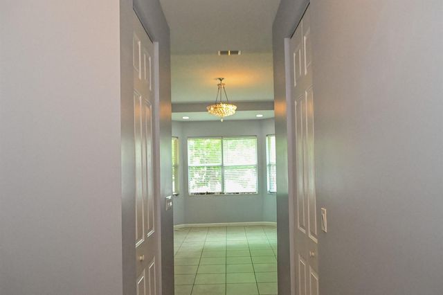 11770 SW Crestwood Circle, Port St. Lucie, FL 34987
