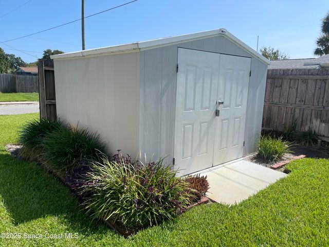 629 Ebony Street, Melbourne, FL 32935