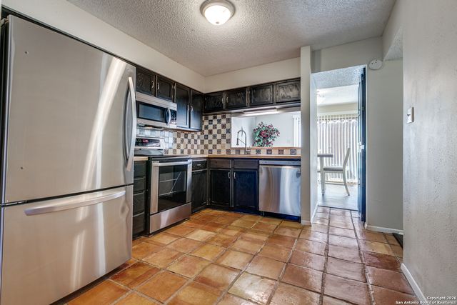 138 CALETA BCH, San Antonio, TX 78232