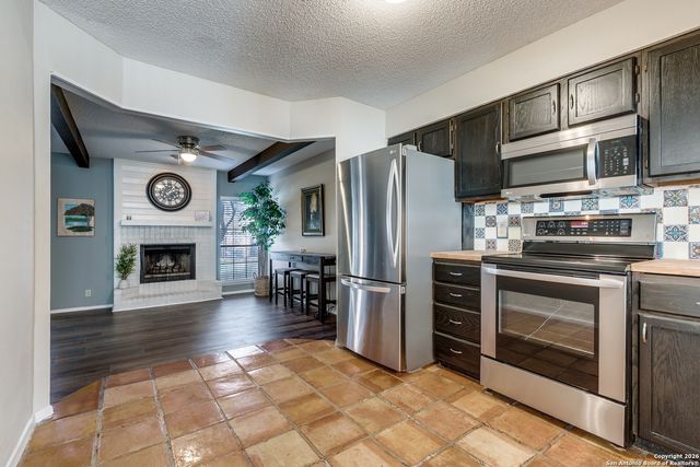 138 CALETA BCH, San Antonio, TX 78232