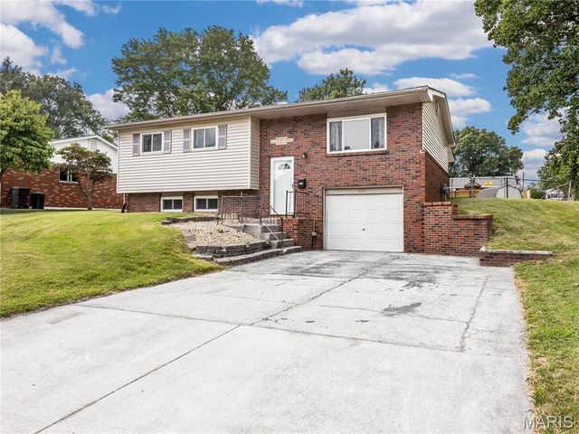4810 Snow White Terrace, Alton, IL 62002