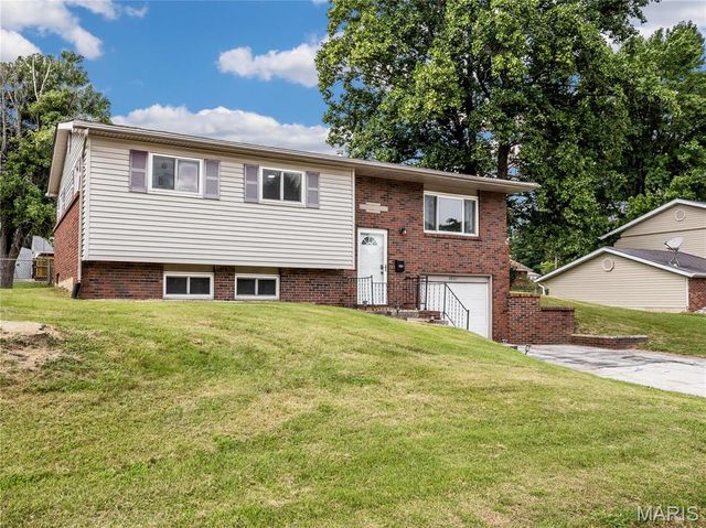 4810 Snow White Terrace, Alton, IL 62002