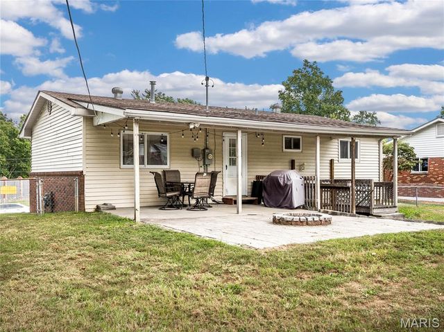 4810 Snow White Terrace, Alton, IL 62002