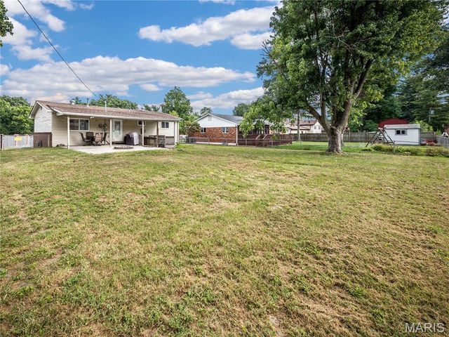 4810 Snow White Terrace, Alton, IL 62002