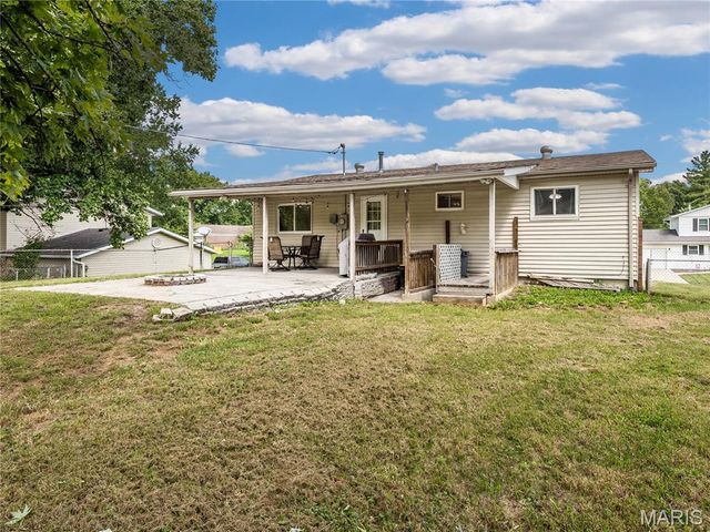 4810 Snow White Terrace, Alton, IL 62002