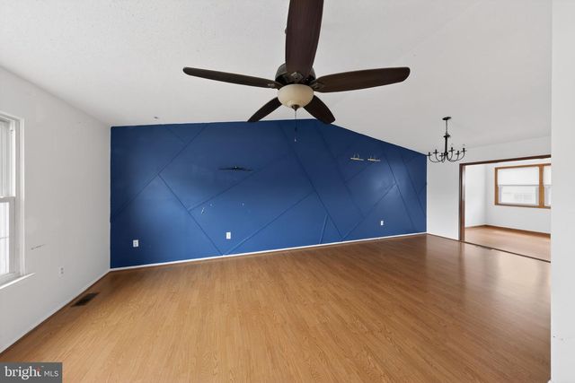 52 CASTLE RUN DR, Bear, DE 19701