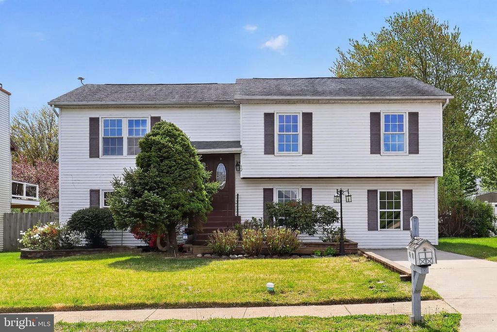 52 CASTLE RUN DR, Bear, DE 19701