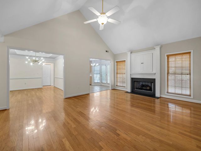 313 New Windsor Court, Roebuck, SC 29376