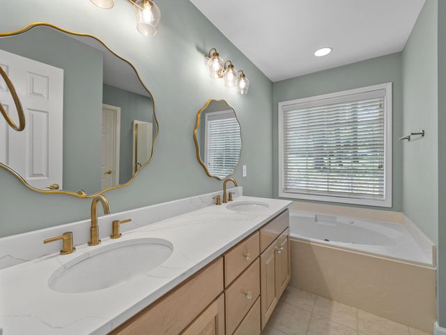 313 New Windsor Court, Roebuck, SC 29376
