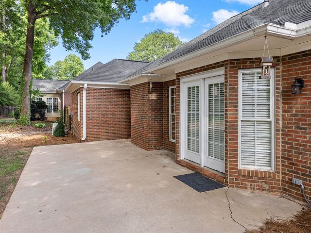 313 New Windsor Court, Roebuck, SC 29376