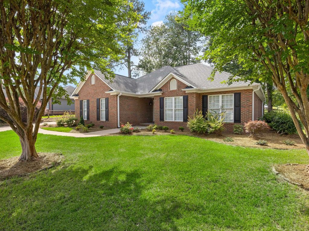 313 New Windsor Court, Roebuck, SC 29376