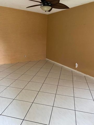 6600 Allen Street, Hollywood, FL 33024