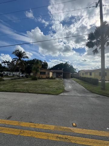 6600 Allen Street, Hollywood, FL 33024