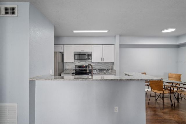 9481 HIGHLAND OAK DRIVE 1311, Tampa, FL 33647