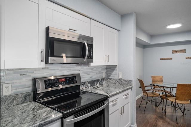 9481 HIGHLAND OAK DRIVE 1311, Tampa, FL 33647