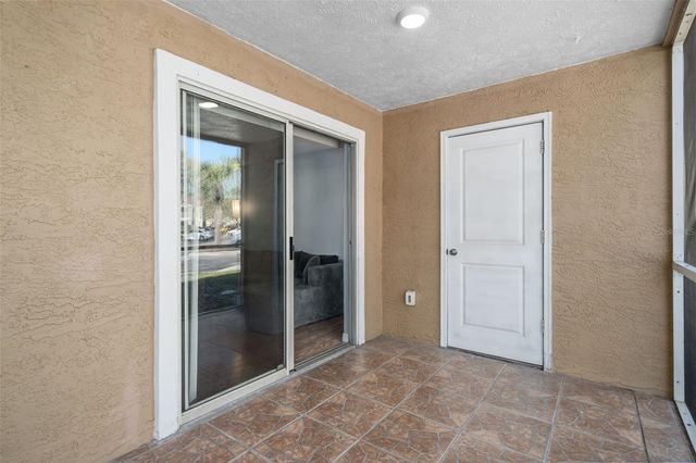 9481 HIGHLAND OAK DRIVE 1311, Tampa, FL 33647