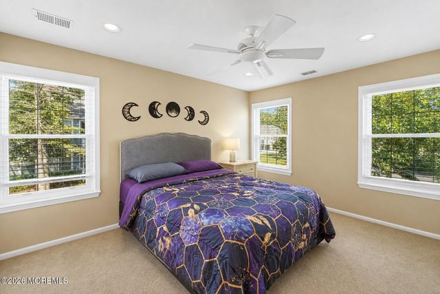 567 Applewood Court, Howell, NJ 07731