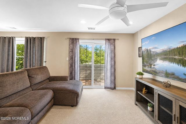 567 Applewood Court, Howell, NJ 07731
