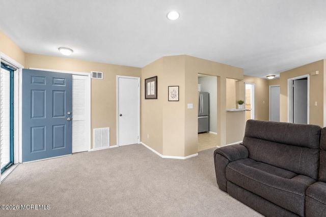 567 Applewood Court, Howell, NJ 07731