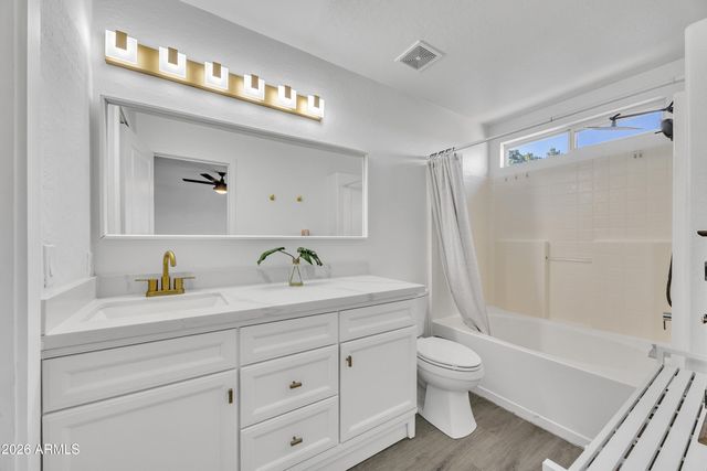 11020 W LANE Avenue, Glendale, AZ 85307