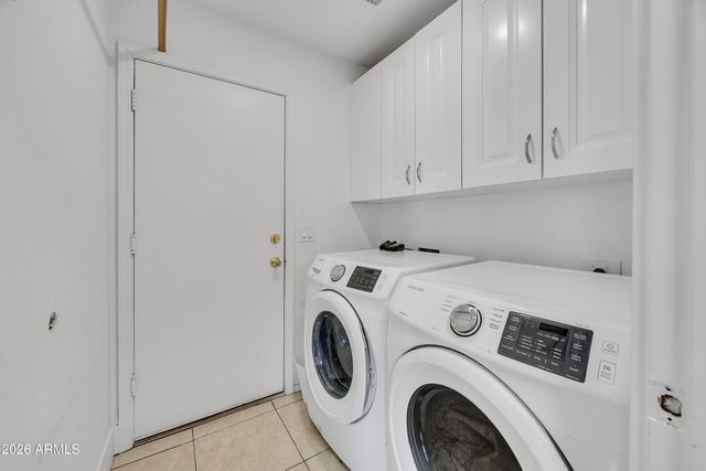 11020 W LANE Avenue, Glendale, AZ 85307