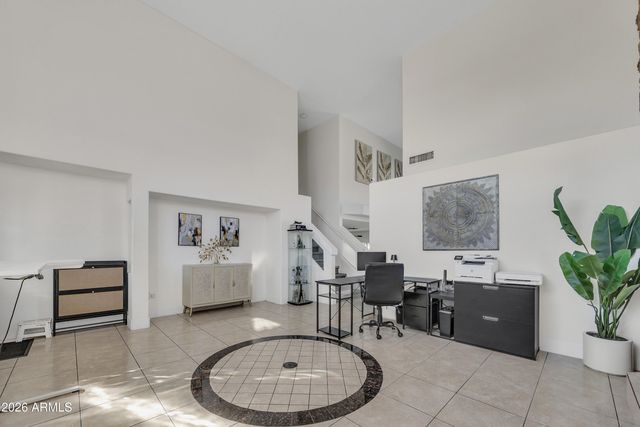 11020 W LANE Avenue, Glendale, AZ 85307