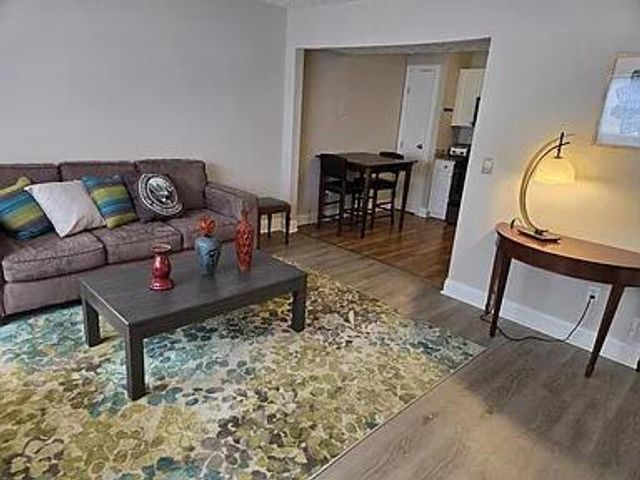 7871 Thornfield Lane, Columbus, OH 43235
