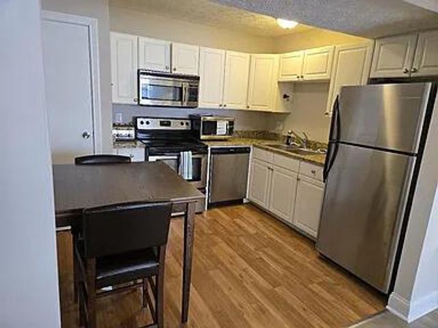 7871 Thornfield Lane, Columbus, OH 43235