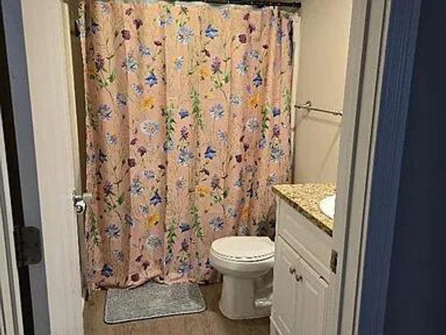 7871 Thornfield Lane, Columbus, OH 43235