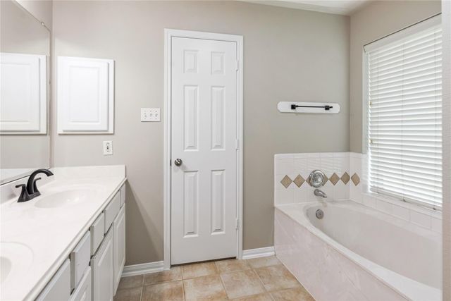 4118 Heart Grove Drive, Humble, TX 77346