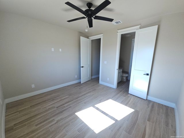 956 Horseshoe Falls, Bandera, TX 78003