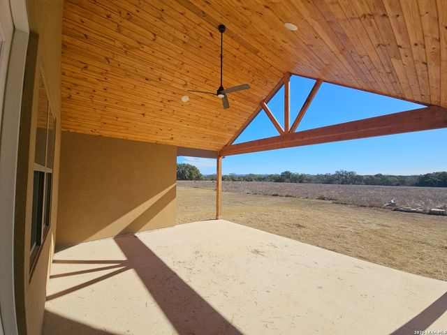 956 Horseshoe Falls, Bandera, TX 78003