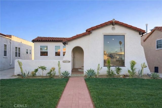 2014 W 84th Street, Los Angeles, CA 90047