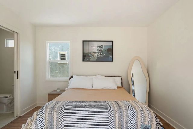 2014 W 84th Street, Los Angeles, CA 90047