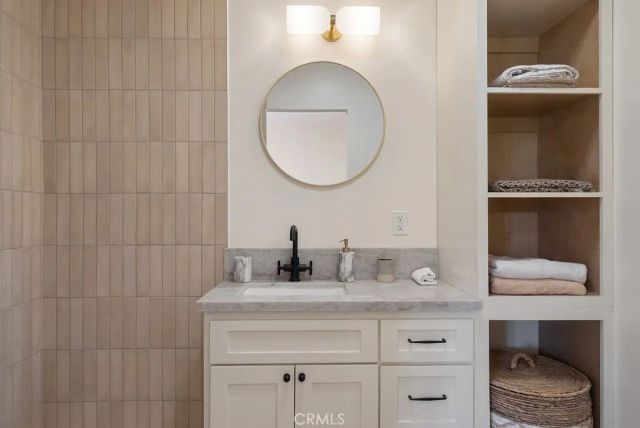 2014 W 84th Street, Los Angeles, CA 90047