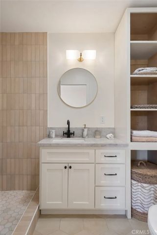 2014 W 84th Street, Los Angeles, CA 90047