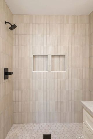 2014 W 84th Street, Los Angeles, CA 90047