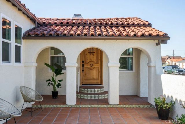 2014 W 84th Street, Los Angeles, CA 90047