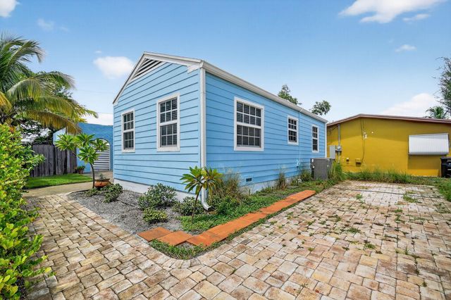 1201 N Ocean Breeze, Lake Worth Beach, FL 33460