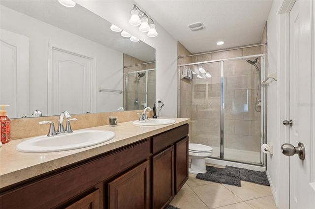 6425 TORRINGTON CIRCLE, Lakeland, FL 33811