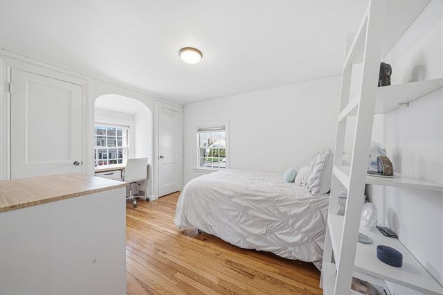 28 Lilly Ln, Dedham, MA 02026