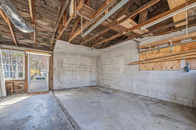 28 Lilly Ln, Dedham, MA 02026