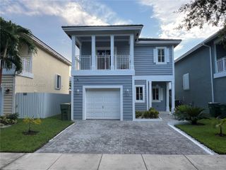 260 SE 32nd Ter, Homestead, FL 33033